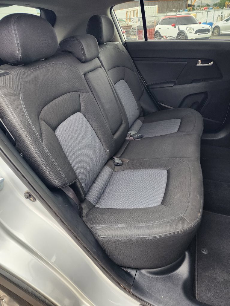 Used 2014 Kia Sportage LX AWD/4WD image 10