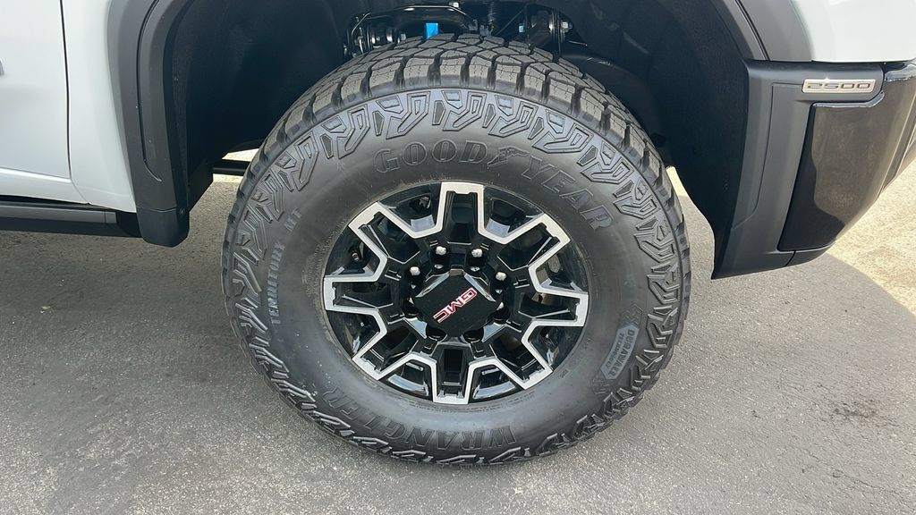 New 2026 GMC Sierra 2500 AT4X AWD/4WD image 10