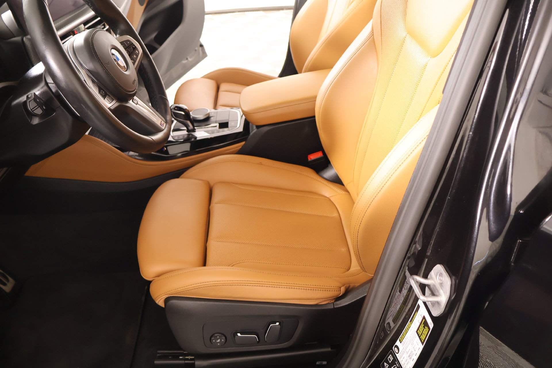Used 2024 BMW X4 xDrive30i w/ Premium Package AWD/4WD image 12