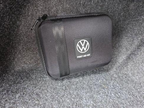 Used 2022 Volkswagen Jetta SE image 46