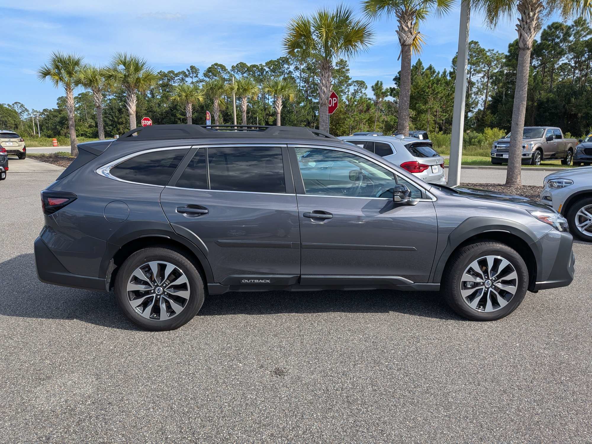 Certified 2024 Subaru Outback Limited XT AWD/4WD image 3