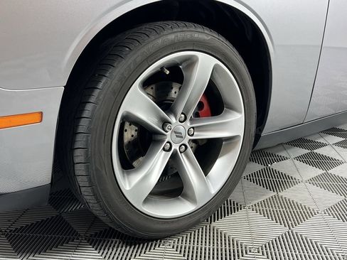 Used 2017 Dodge Challenger SXT w/ Super Sport Group (SS/T) image 4