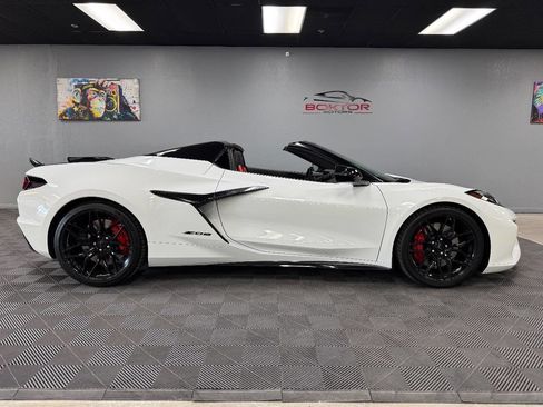 Used 2024 Chevrolet Corvette Z06 image 16