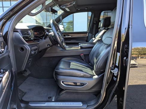Used 2022 Jeep Grand Wagoneer Series II w/ Convenience Group III AWD/4WD image 13