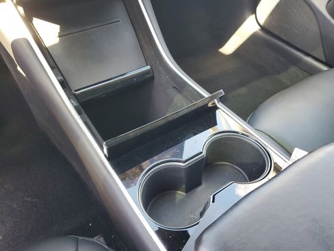 Used 2019 Tesla Model 3 Long Range image 23