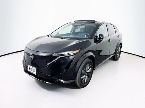 Used 2025 Nissan Ariya Platinum image 3