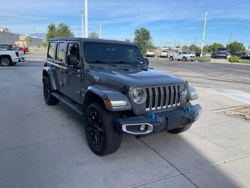 Used 2023 Jeep Wrangler Unlimited Sahara AWD/4WD image 6