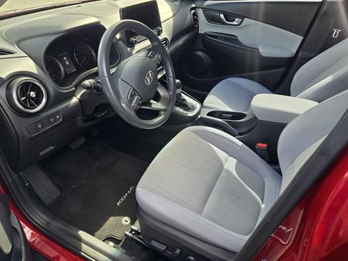 Used 2023 Hyundai Kona SEL w/ Convenience Package FWD image 10