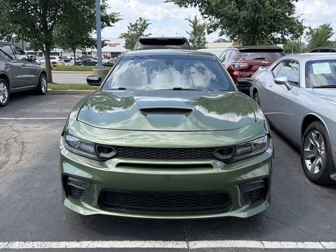 Used 2022 Dodge Charger R/T w/ Blacktop Package RWD image 2