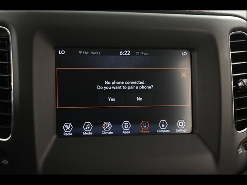 Used 2019 Jeep Compass Latitude FWD image 12
