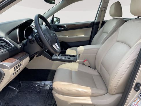 Used 2015 Subaru Outback 2.5i Limited AWD/4WD image 3