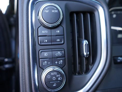 Used 2023 GMC Sierra 2500 Denali w/ Denali Black Diamond Edition AWD/4WD image 13