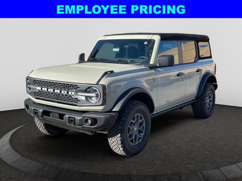 New 2025 Ford Bronco Badlands AWD/4WD image 1