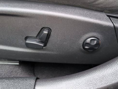 Used 2019 Dodge Charger SXT image 22