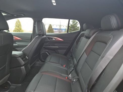 Used 2025 Chevrolet Equinox EV RS image 29