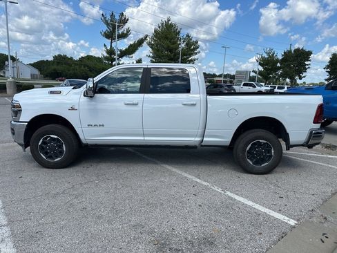 New 2025 RAM 3500 Laramie image 19