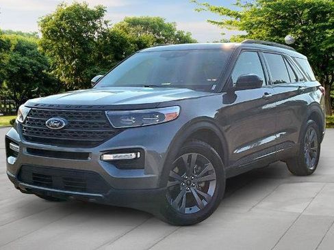Certified 2023 Ford Explorer XLT w/ Equipment Group 202A AWD/4WD image 11