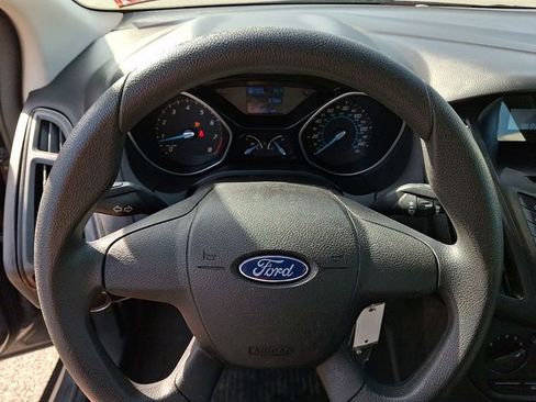 Used 2012 Ford Focus S FWD image 19