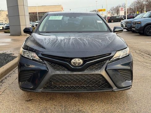 Used 2018 Toyota Camry SE image 8