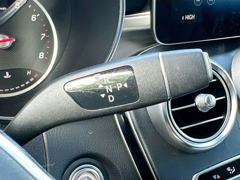 Certified 2022 Mercedes-Benz GLC 300 image 16