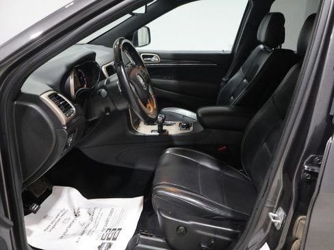 Used 2014 Jeep Grand Cherokee Overland AWD/4WD image 10