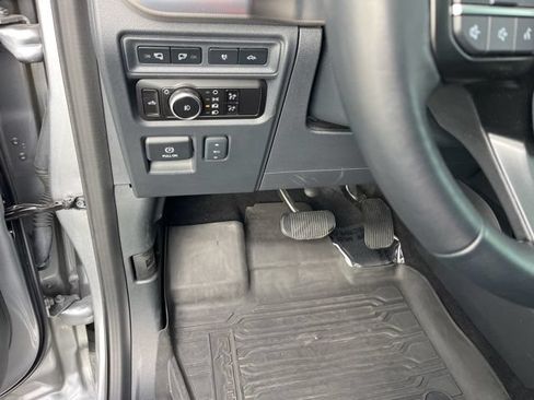 Used 2023 Ford F150 Raptor w/ Raptor 37 Performance Package AWD/4WD image 21