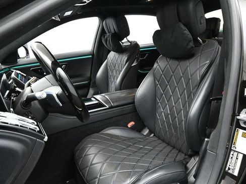 Used 2021 Mercedes-Benz S 580 4MATIC Sedan w/ AMG Line image 13