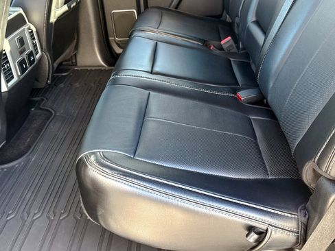 Used 2019 Ford F150 Lariat w/ Equipment Group 502A Luxury image 20