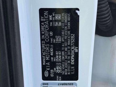 Used 2020 Kia Sportage LX image 18