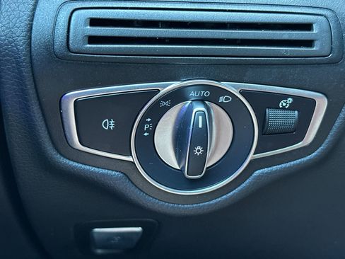 Certified 2022 Mercedes-Benz GLC 300 image 30