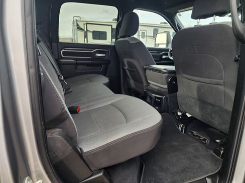 Used 2024 RAM 2500 Big Horn image 17