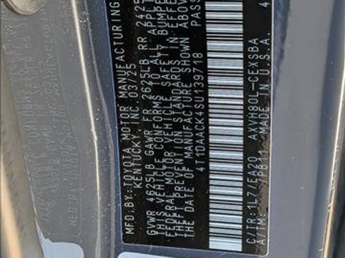 Used 2025 Toyota Camry SE FWD image 17