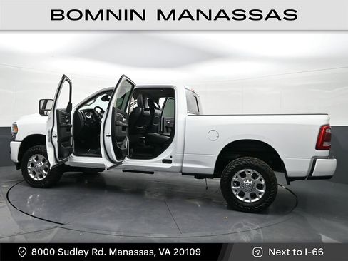 Used 2024 RAM 2500 Laramie AWD/4WD image 40