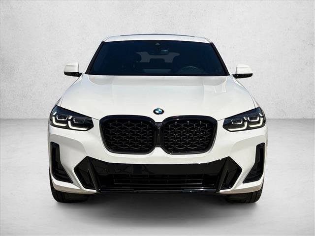 Certified 2025 BMW X4 xDrive30i w/ Premium Package AWD/4WD image 2