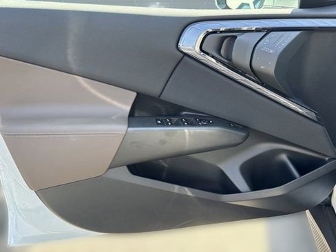 Used 2025 BMW X3 xDrive30i w/ Convenience Package image 19