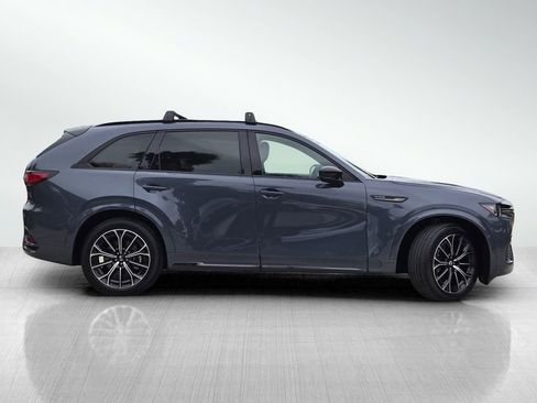 Certified 2025 MAZDA CX-70 3.3 Turbo S w/ Premium Package AWD/4WD image 3