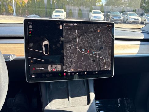 Used 2023 Tesla Model Y Performance image 16