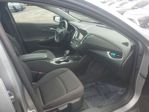 Used 2025 Chevrolet Malibu LT FWD image 41