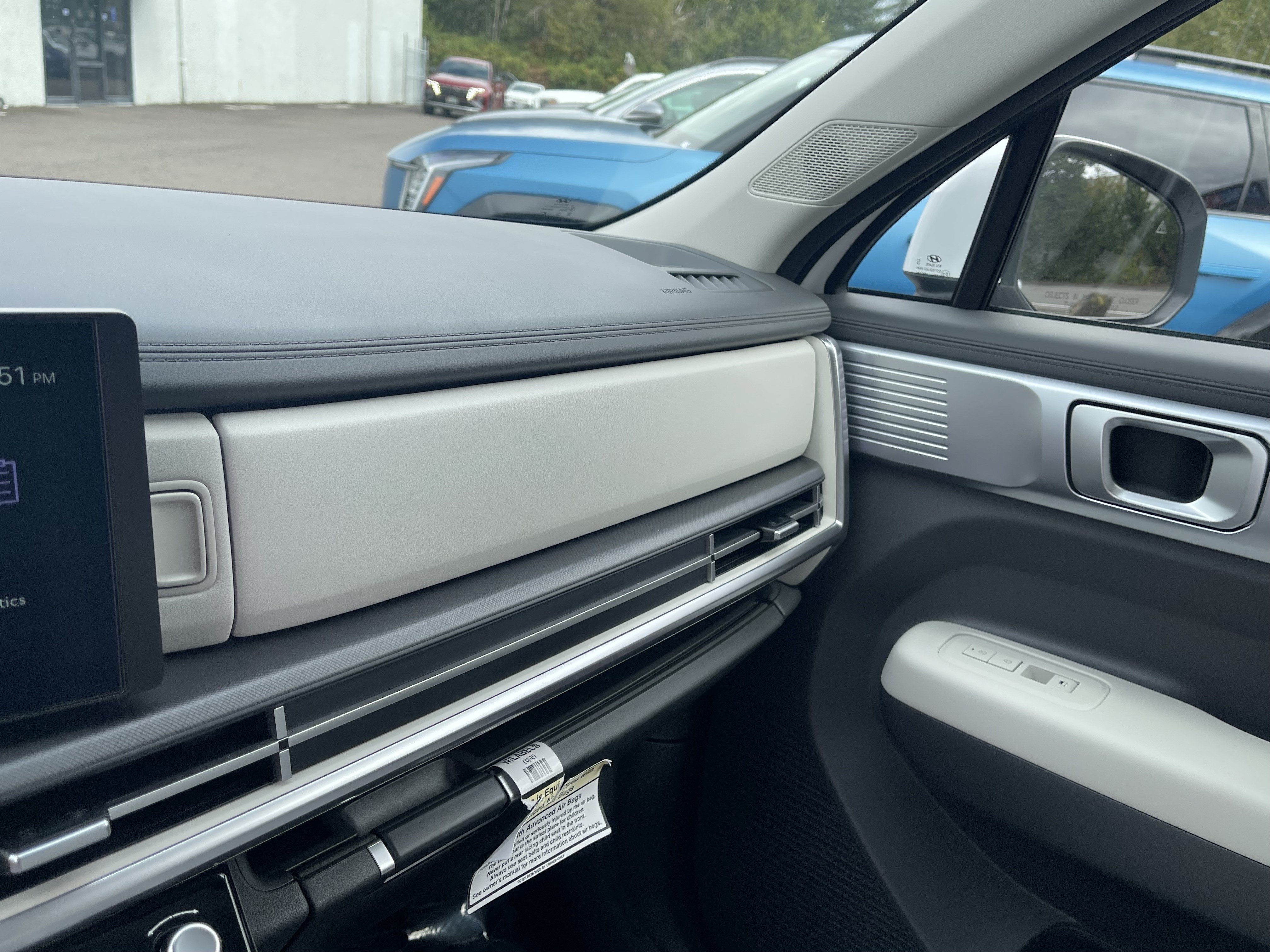 Certified 2025 Hyundai Santa Fe SE AWD/4WD image 25