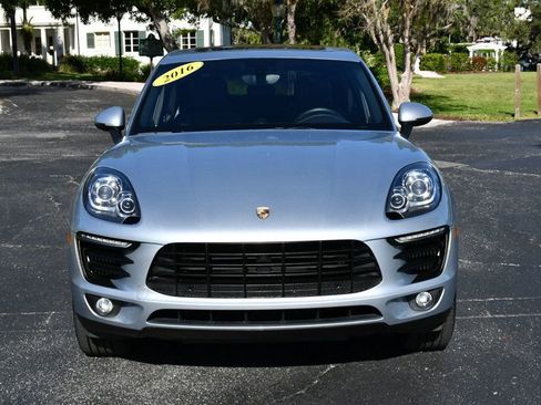 Used 2016 Porsche Macan S image 36