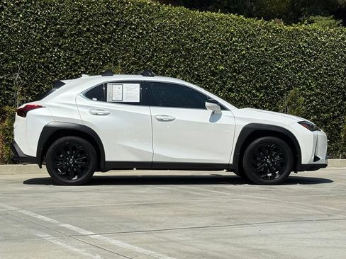 Certified 2024 Lexus UX 250h FWD image 11
