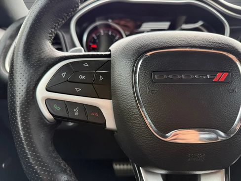 Used 2016 Dodge Challenger R/T Scat Pack w/ Leather Interior Group RWD image 24