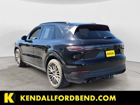 Used 2023 Porsche Cayenne Platinum Edition AWD/4WD image 7
