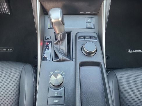 Used 2015 Lexus IS 250 w/ Premium Package RWD image 16