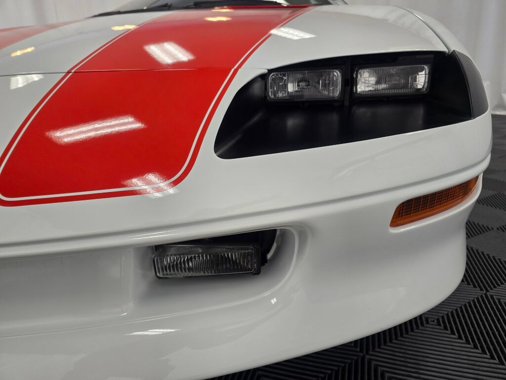 Used 1997 Chevrolet Camaro SS w/ Preferred Equipment Group 2 RWD image 23