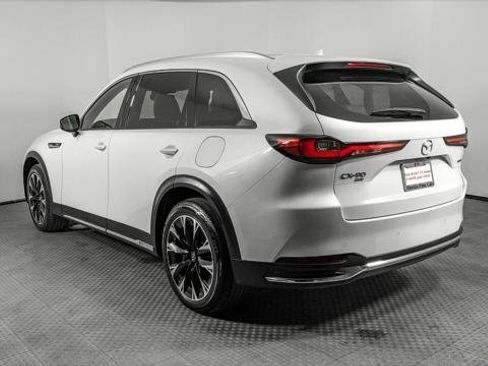 Used 2024 MAZDA CX-90 Plug-In Hybrid w/ Premium Pkg image 4