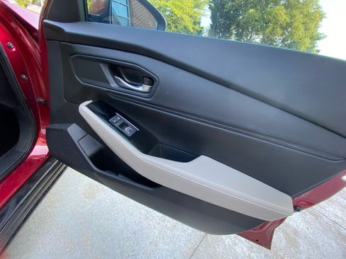 Used 2023 Honda Accord Touring image 35