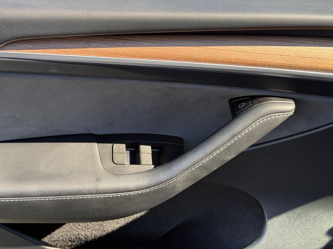 Used 2024 Tesla Model Y Long Range RWD image 13