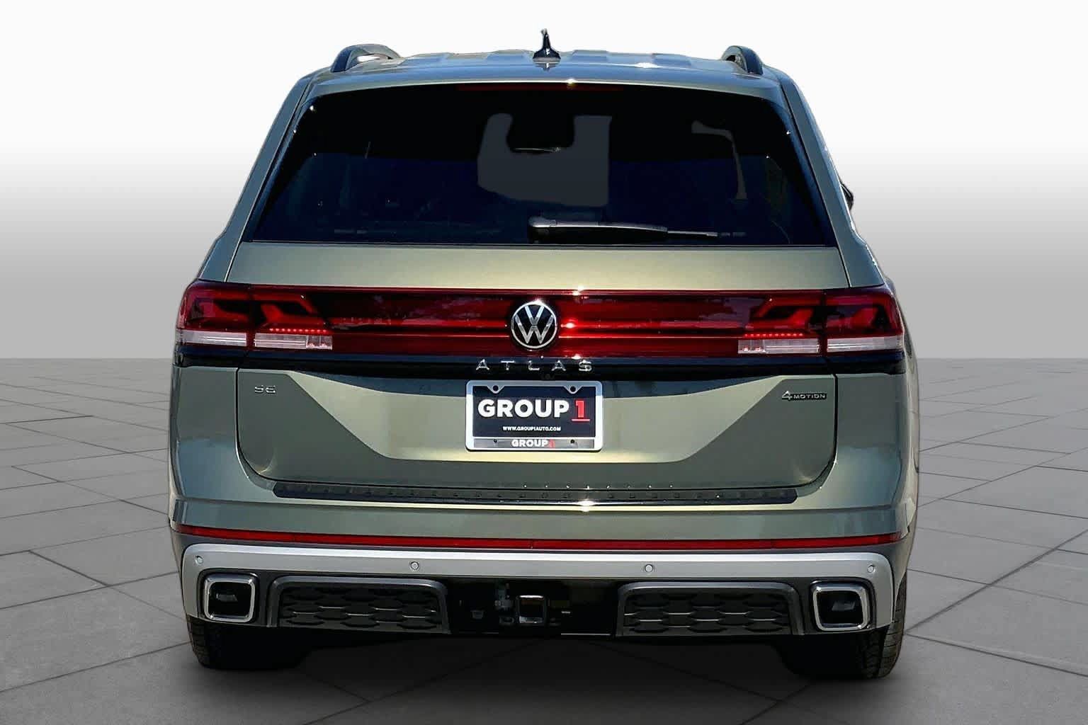 Used 2026 Volkswagen Atlas Peak Edition AWD/4WD image 5