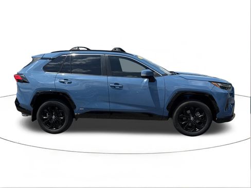 Used 2024 Toyota RAV4 SE AWD/4WD image 2